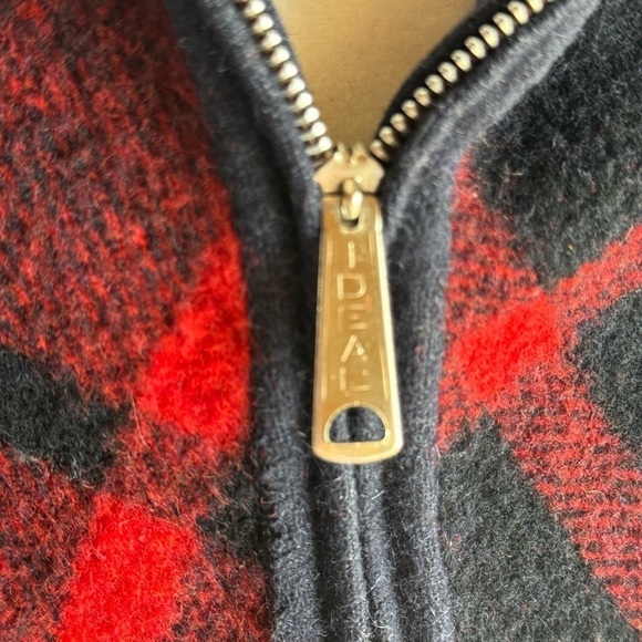 Vintage Mid Century Reversible Wool Plaid Ideal Cape - Picture 15 of 16